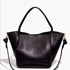 Madewell The Sydney Tote leather black
AI575 NWT